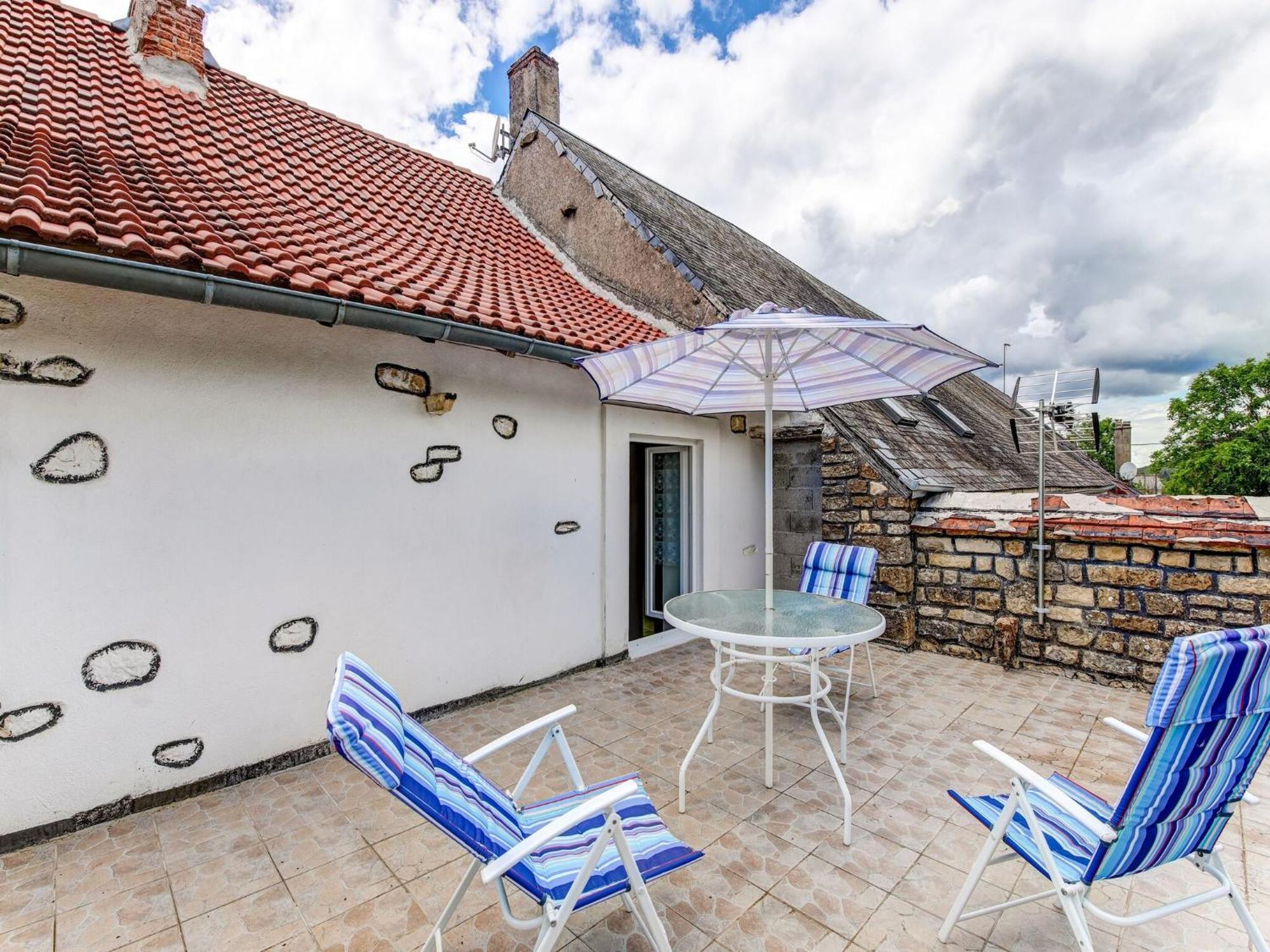 Traditional Holiday Home In Brinon Sur Beuvron Luaran gambar